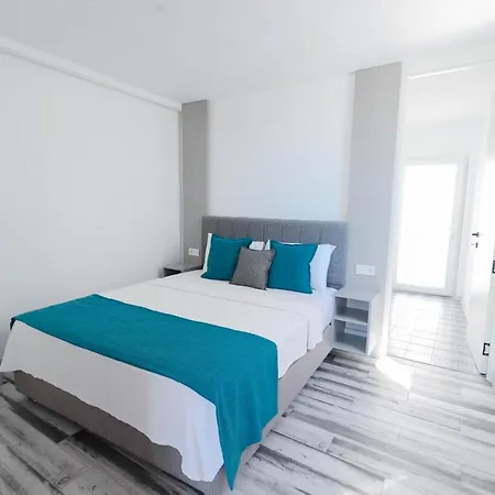 La Brezza & ホテル