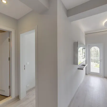 La Brezza & ホテル 3*