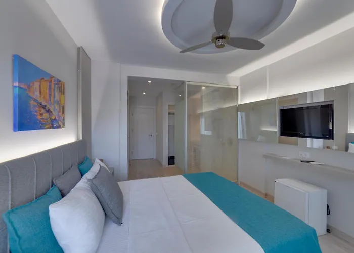 La Brezza & Hotel 3*