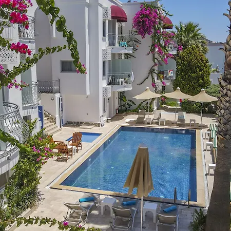 拉贝乐加套房酒店