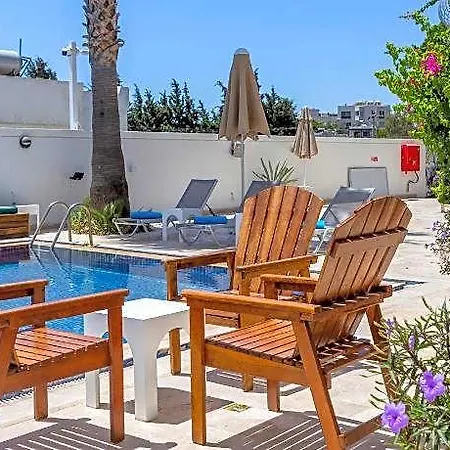 Hotel La Brezza & 3*