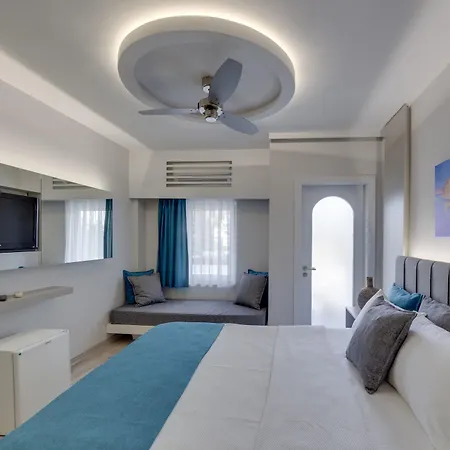Hotel La Brezza &