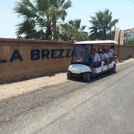 Hotel La Brezza & 3*